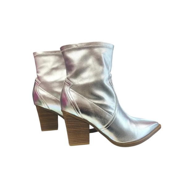 ✨MIA Metallic Silver Ankle Boots✨ - Picture 1 of 6